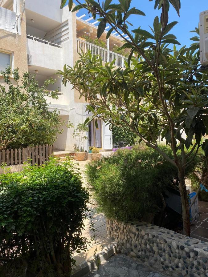 Stay With Oleg C17 Paralimni Exterior photo